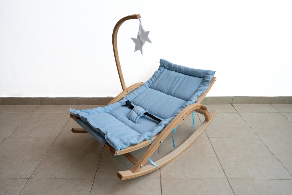 נדנדה לתינוק